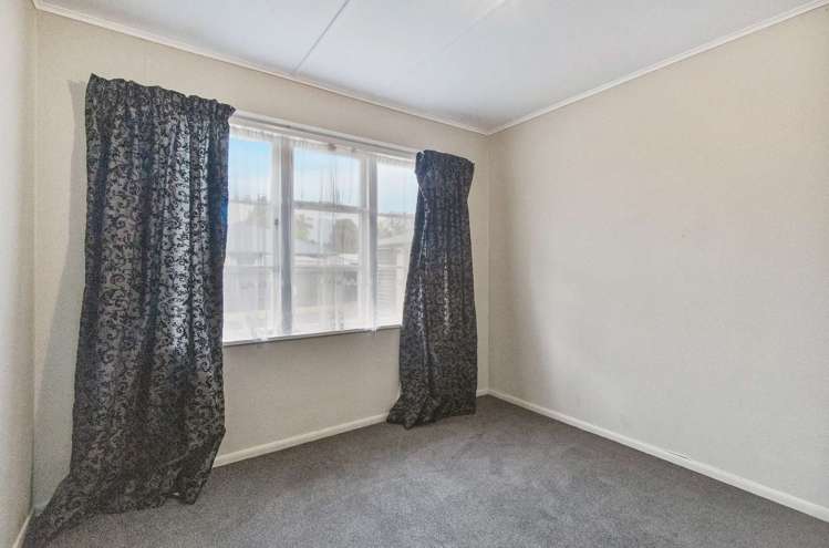 5 Macaulay Street Leamington_14