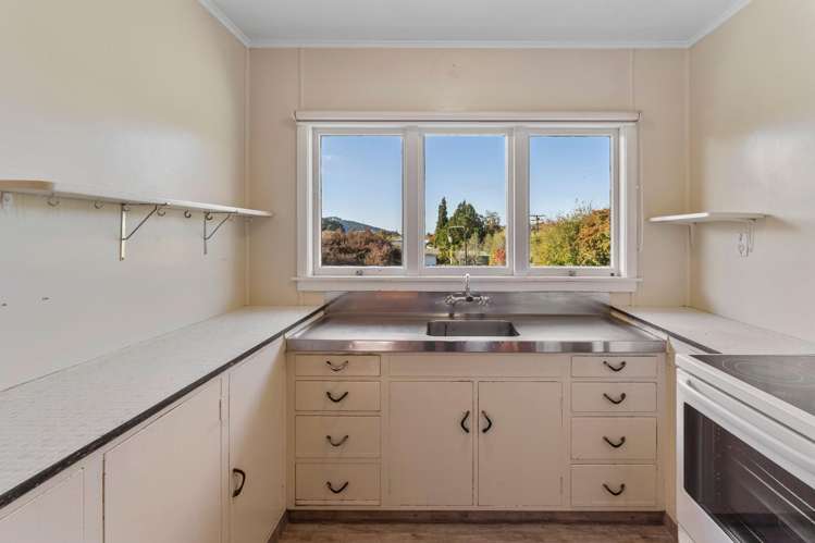 66 Eighty Eight Valley Road Wakefield_9