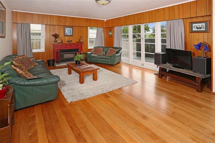 15 Henderson Valley Road Henderson_9