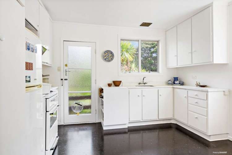 1/10 Kawaka Street Titirangi_8