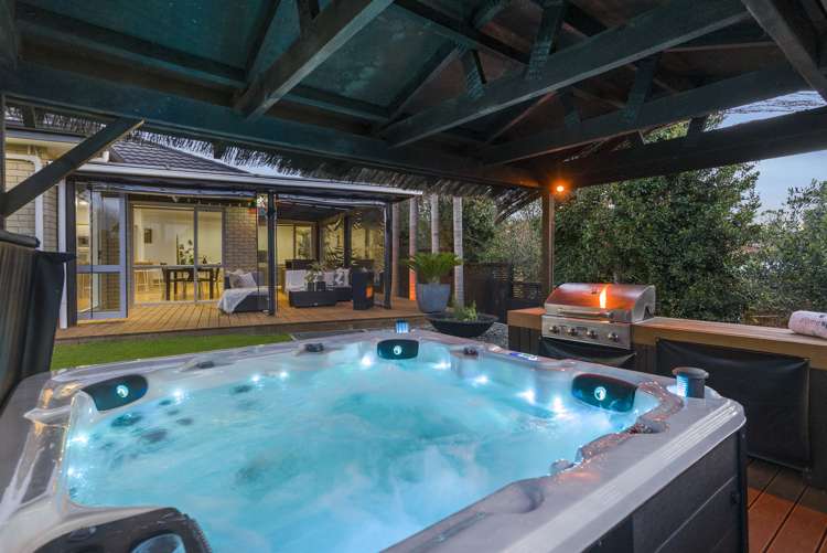 8 Louvain Place Greenhithe_6