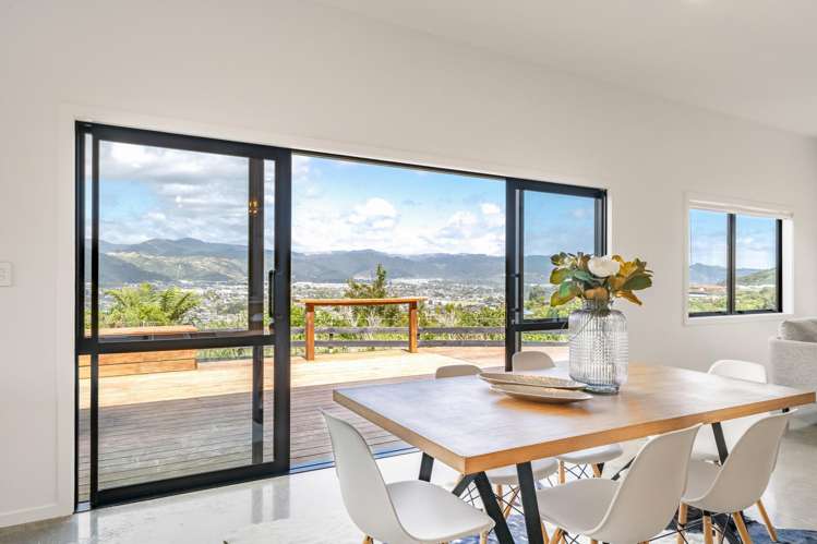 47 Percy Kinsman Crescent Riverstone Terraces_8