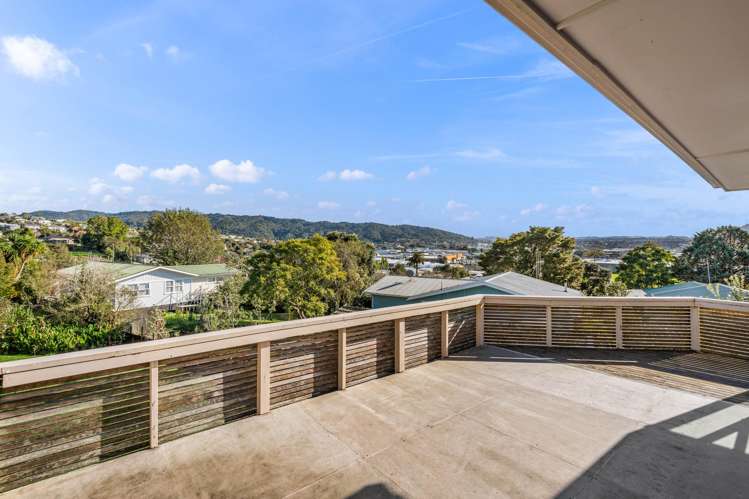 9 Raewyn Street Morningside_21