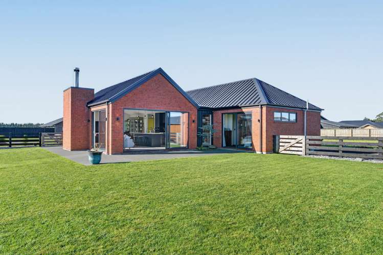 43 Graeme Foote Street Darfield_8