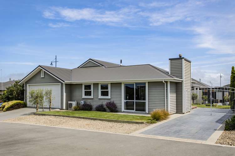 10 Kuta Street Pegasus_19