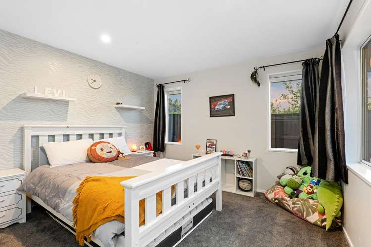 26 Wellington Street Ashley_17