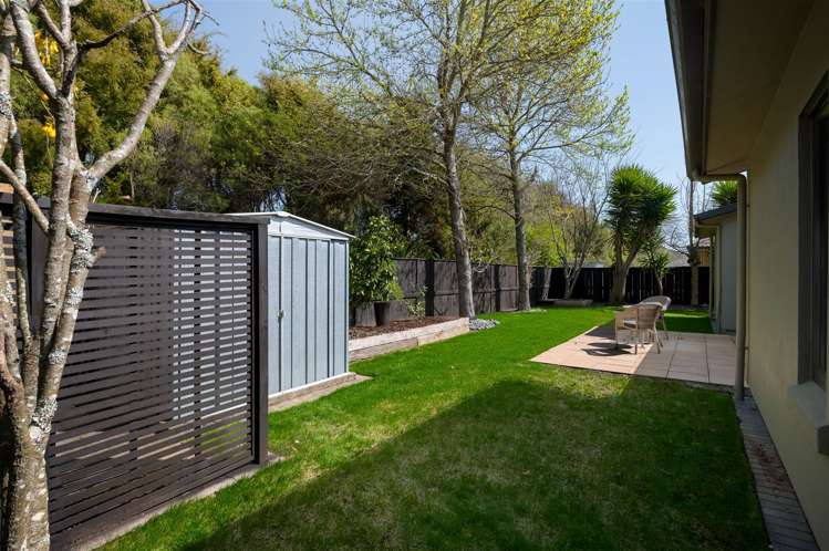 22 Palliser Drive Huntington_26