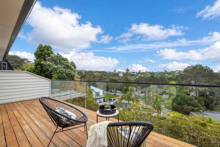 67A Sunrise Avenue Murrays Bay_2
