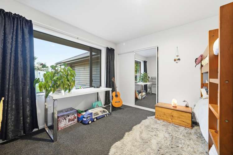 21 Taranaki Drive + 22 Hewitts Road Woodend_14