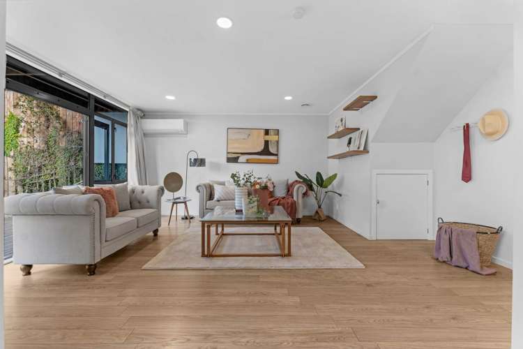 2/30b Verbena Road Birkdale_2