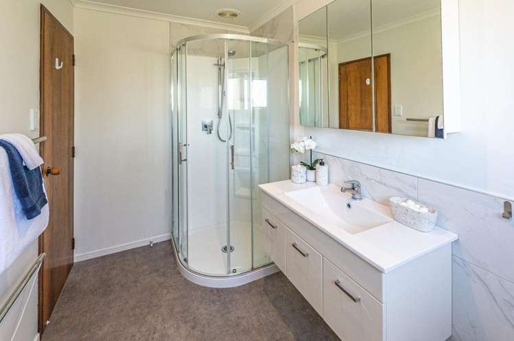 19 Akepiro Place 1230_15