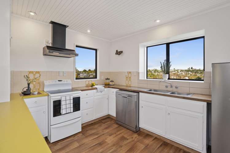 53 Heron Avenue Matua_7