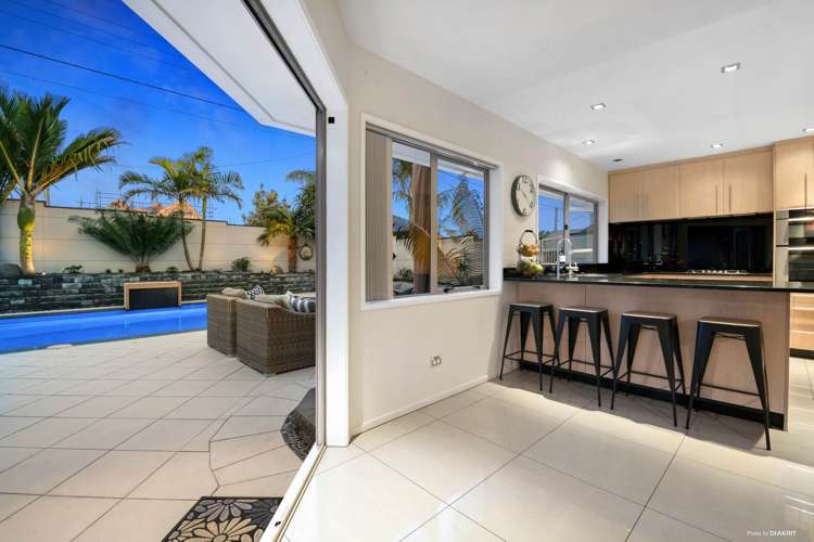 1/38 Gulf View Road Murrays Bay_28