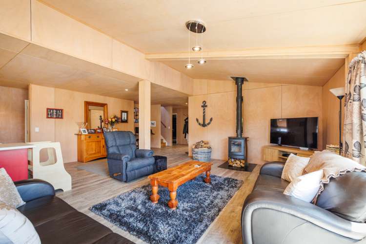 35 Barling Street Himatangi Beach_3