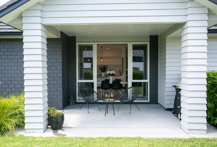 20 Alan Livingston Drive Cambridge_17