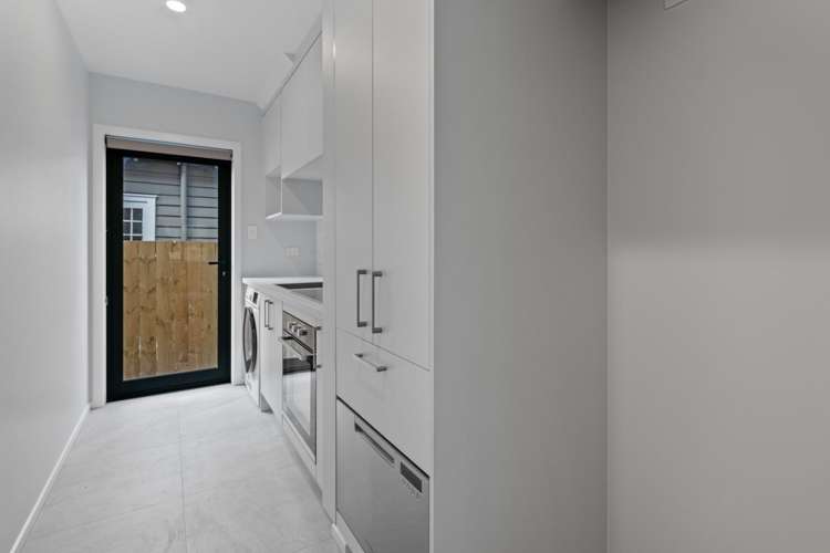 7/69 Albert Street 1074_3