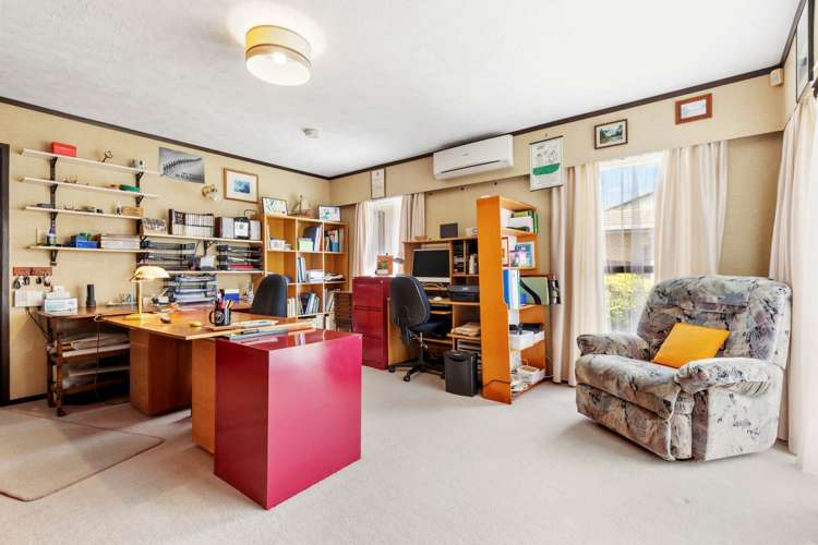 74 Saint Annes Crescent Wattle Downs_10