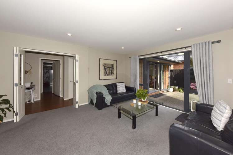 37 Mcmahon Drive Aidanfield_9