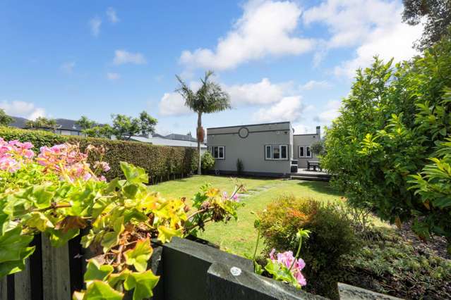 125 Seabrook Avenue New Lynn_1