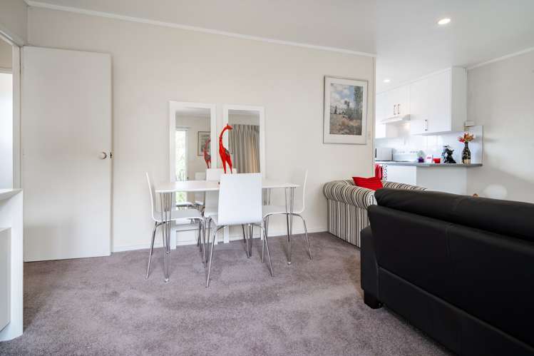 3/32 Turama Road Royal Oak_4