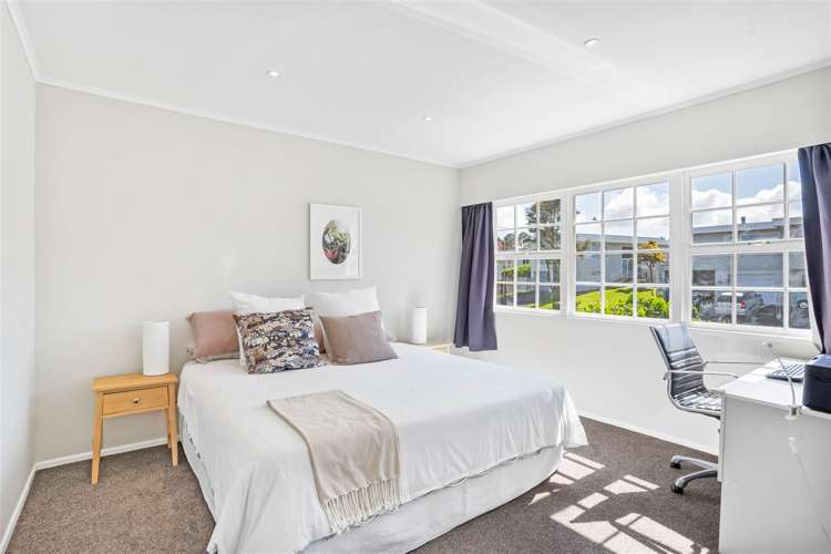 69 Ravenwood Drive Forrest Hill_6