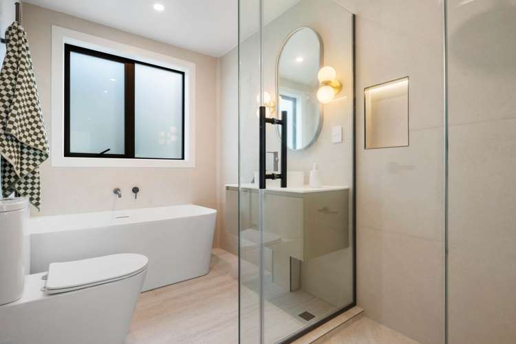 2A, 2B, 2E Rangitoto Terrace Milford_21