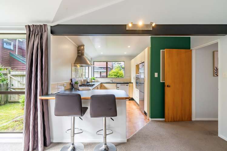 14 Cullen Place Tawa_7