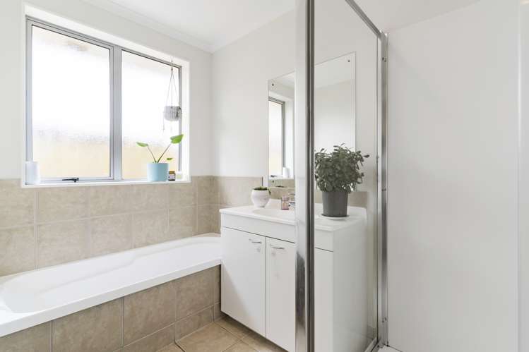 2 Richard Halse Drive Manurewa_13