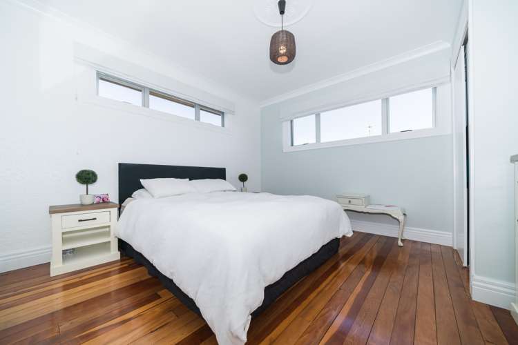 8 Russell Street Feilding_11