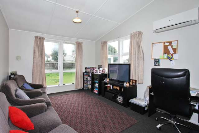 5 Betty Place Aranui_2