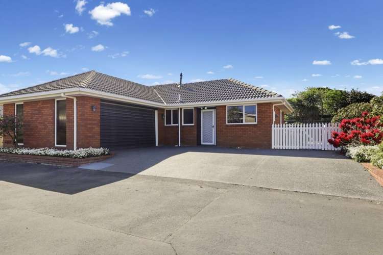 2/61A Strathfield Avenue_0