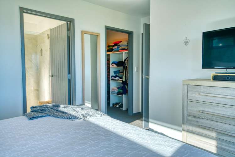 14 Tasman View Road Paroa_25