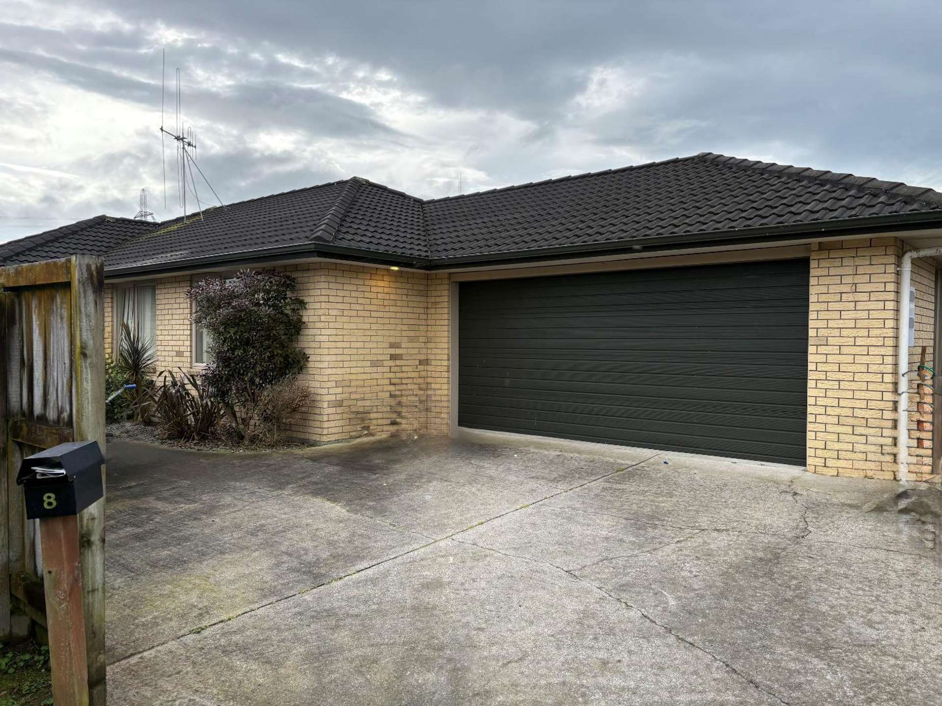 8 Locksley Lane Hamilton East_0