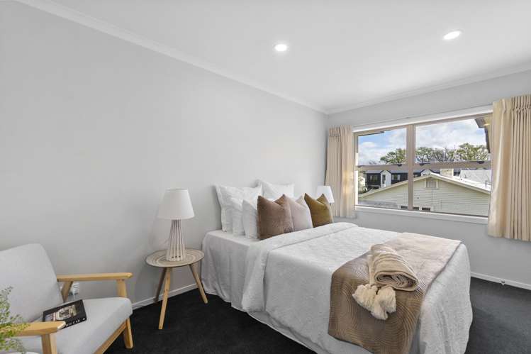 2/52 Cook Street Hamilton East_8