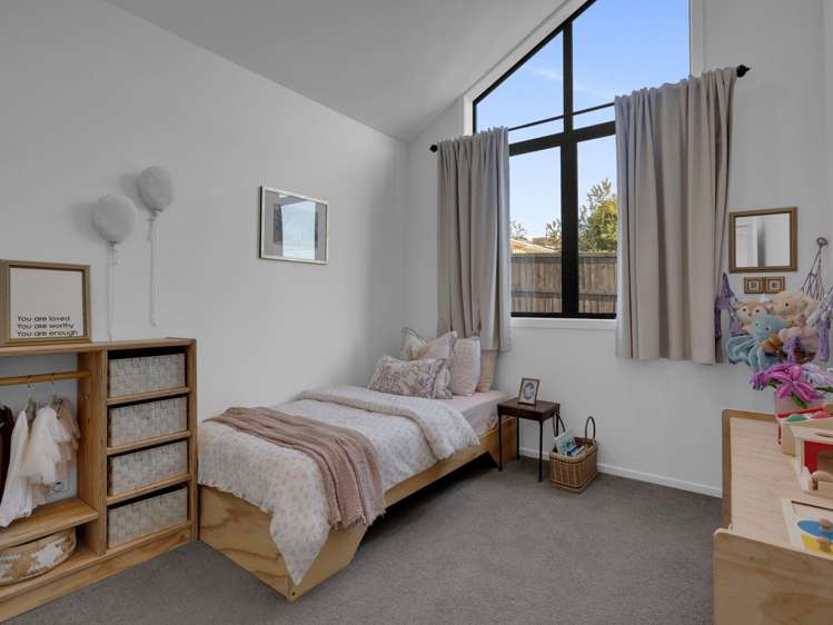 73A Houchens Road Glenview_19