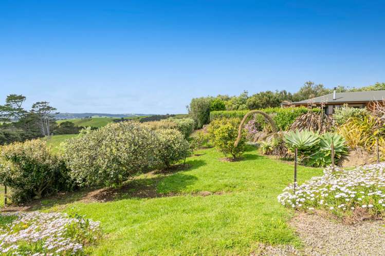 515 Fordyce Road Helensville_24