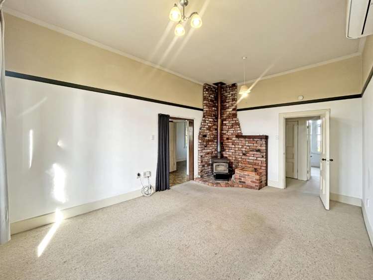 102 Featherston Street 10930_3