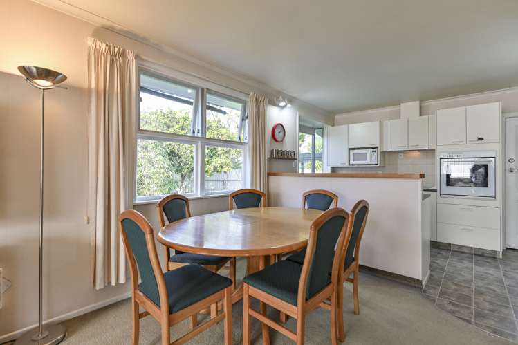 707 Collinge Road Mayfair_7