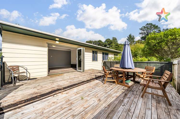 2/32 Hair Street Wainuiomata_15