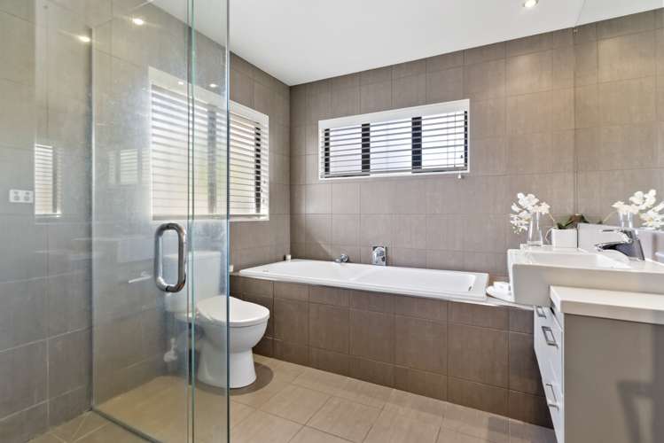 10 Mazuran Place Flat Bush_26