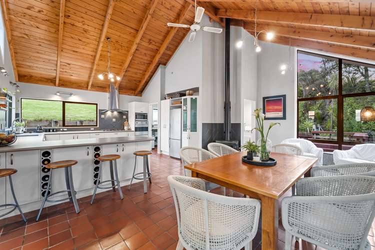 68 Tender Road Dairy Flat_2