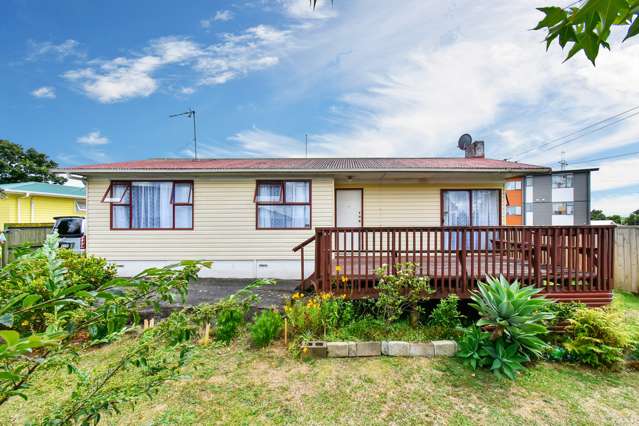 25 Clayton Avenue Otara_1