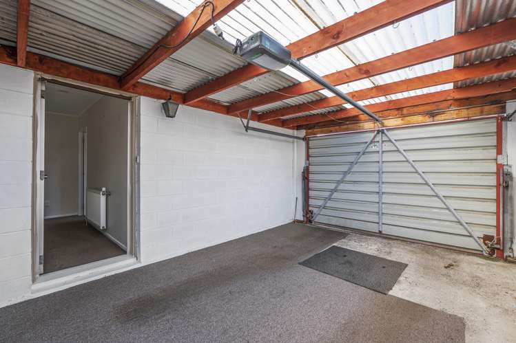 8a Seddon Street Glenholme_11