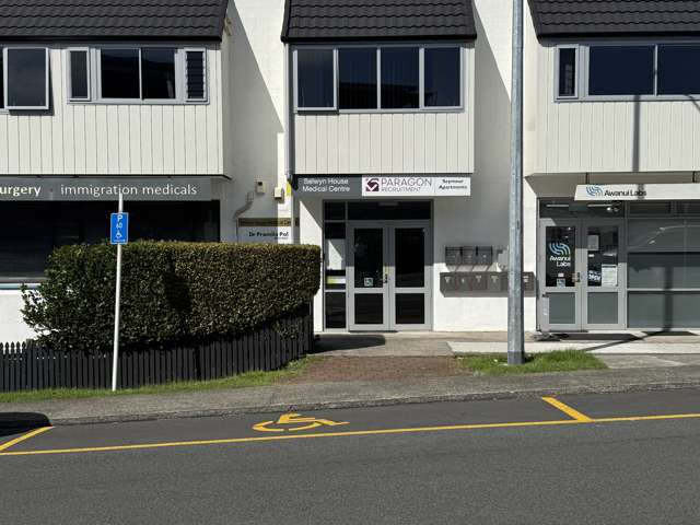 120sqm premium corner office – Howick central