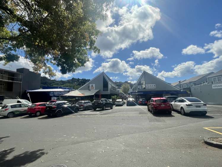 229 Dairy Flat Highway Albany North Shore City Commercial