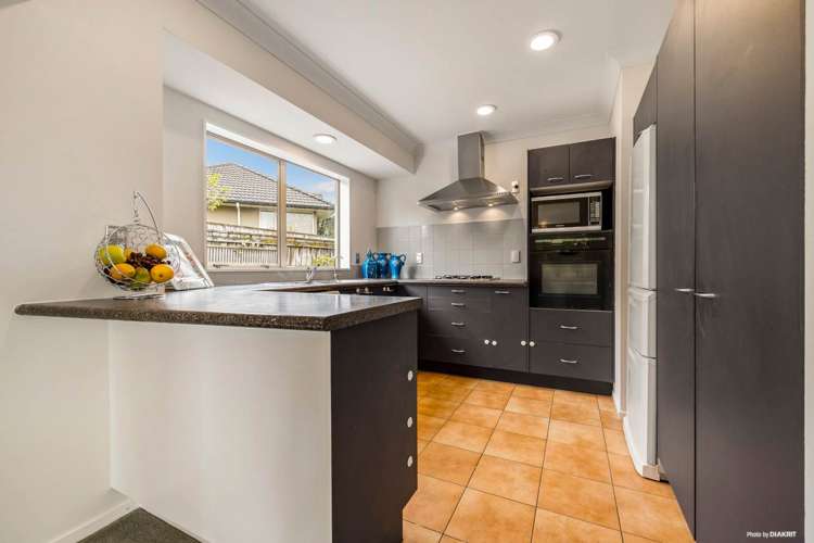 38 Earnslaw Crescent Clover Park_6