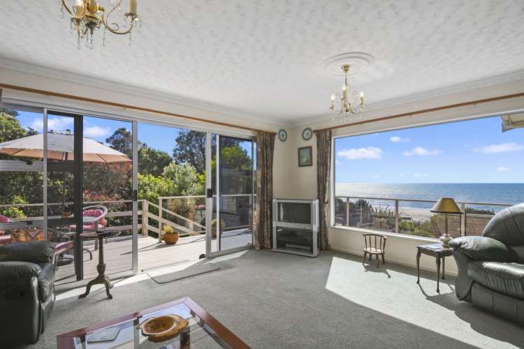 56 Bishop Road Parapara_6