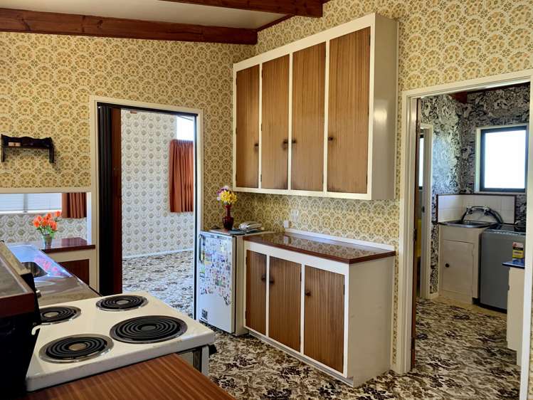 86 Howard Road Orere Point_5