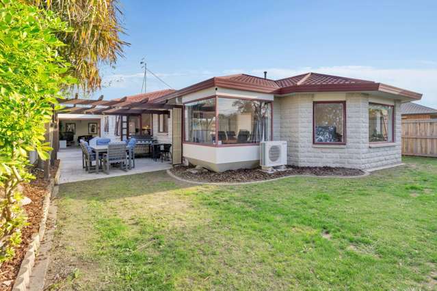 Feilding Surprise - New Photos Added