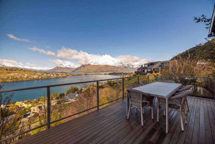 105 Goldfield Heights Queenstown_2